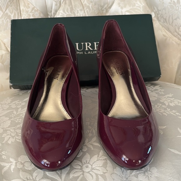 Lauren Ralph Lauren Genuine Patent Leather Burgundy Pumps Rounded Toe Heels Fall - Picture 2 of 14